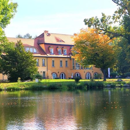 Schloss Zehdenick Luaran gambar
