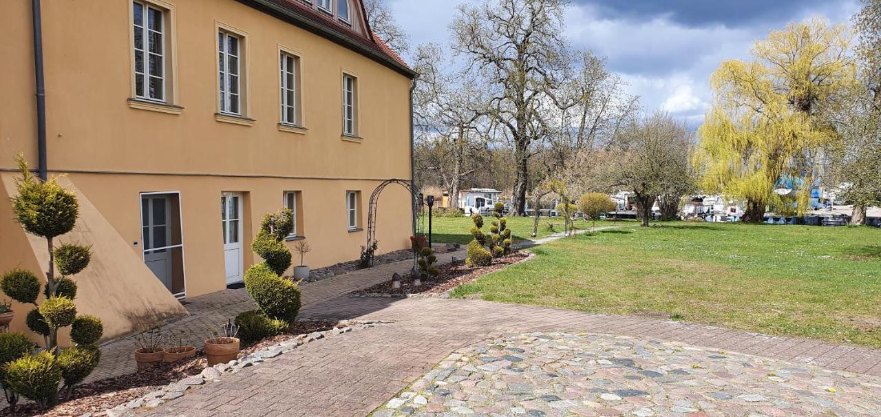Schloss Zehdenick Luaran gambar