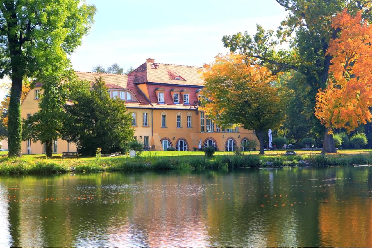 Schloss Zehdenick Luaran gambar